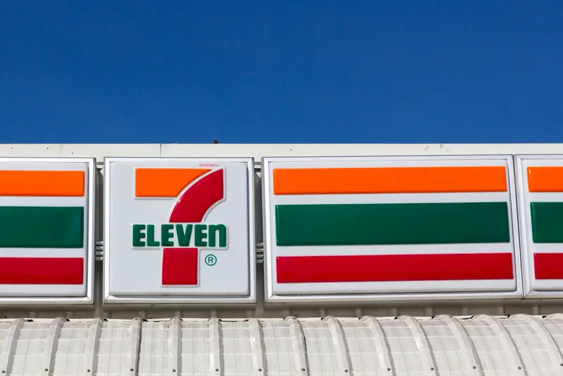 7-Eleven, convenience store logo and building roof top